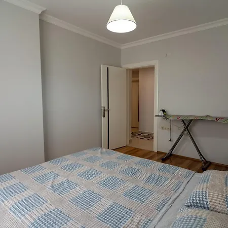 Daire Fazliolu Apart 2+1 *