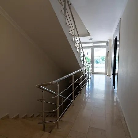 Fazliolu Apart 2+1 * Alanya